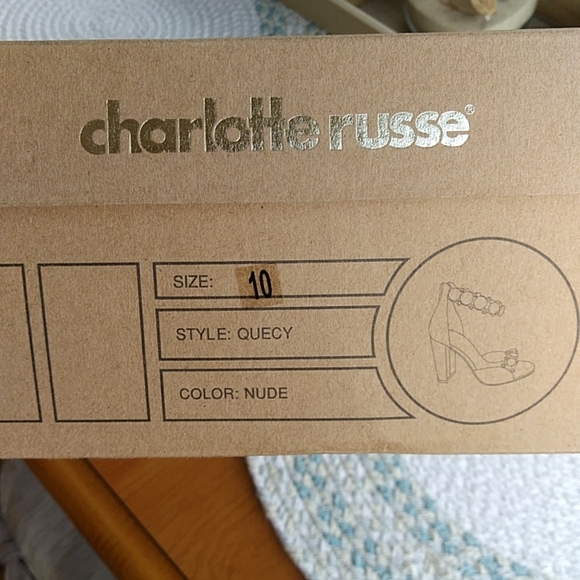 Charlotte Russe Y2k Studded Quecy Chunky Block Heels 10 Nude - Picture 2 of 16